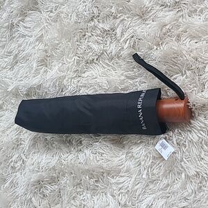 NWT! Banana Republic Black Umbrella
